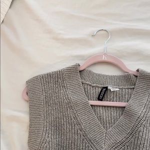 hm sweater vest!